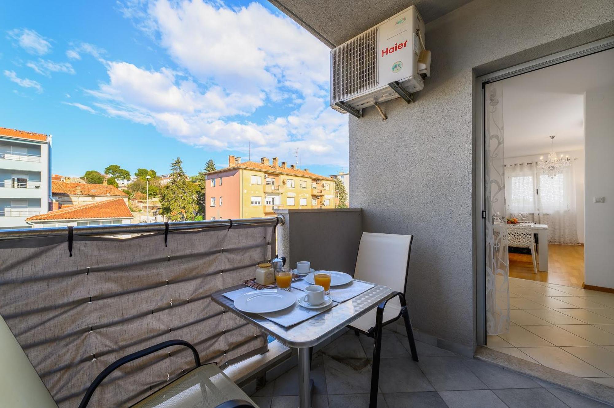 Aureo Apartment Pula Center Exteriér fotografie