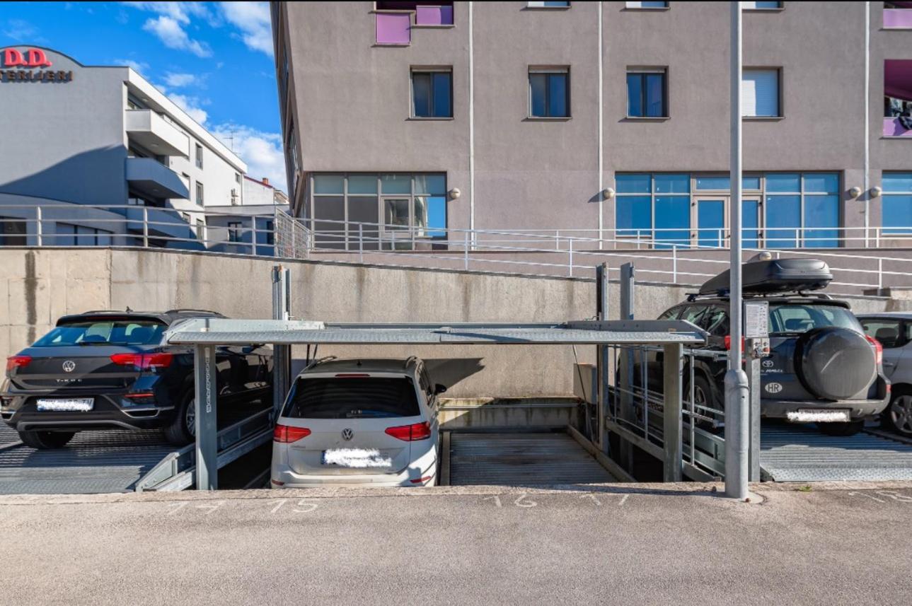 Aureo Apartment Pula Center Exteriér fotografie